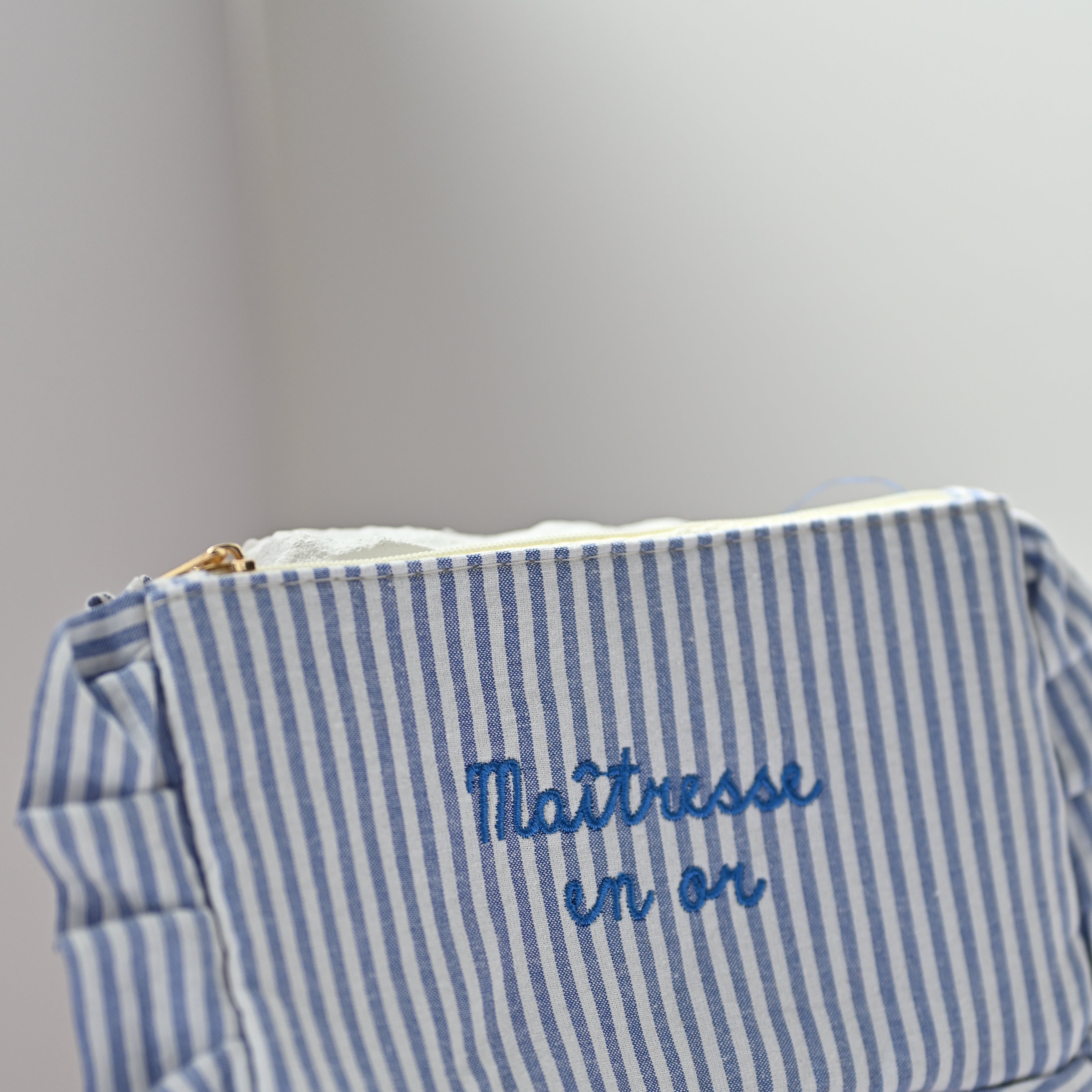 Pochette MAÎTRESSE EN OR