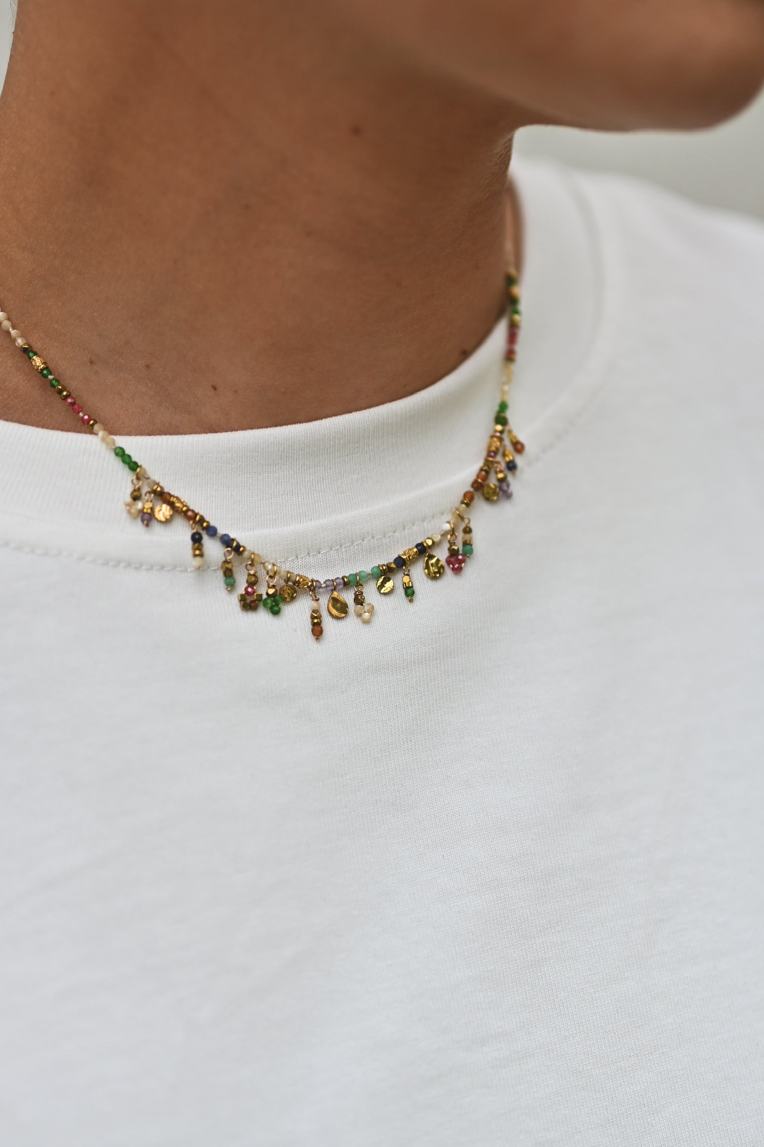 Collier NELY